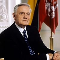 Valdas Adamkus