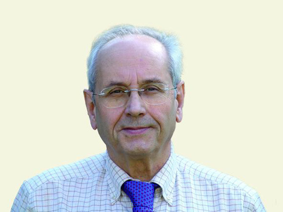 Julio Aróstegui Sánchez