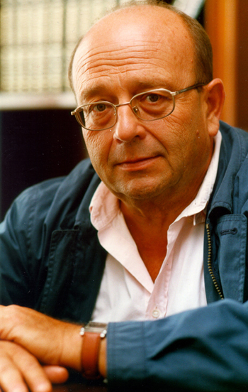 Manuel Vázquez Montalbán profile picture