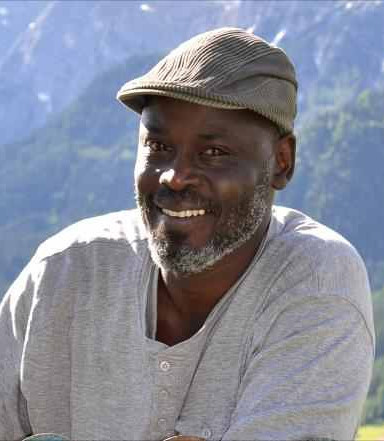 عبد العزيز بركة ساكن