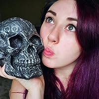 Lucinda Dark