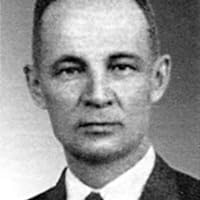 Юрій Лавріненко