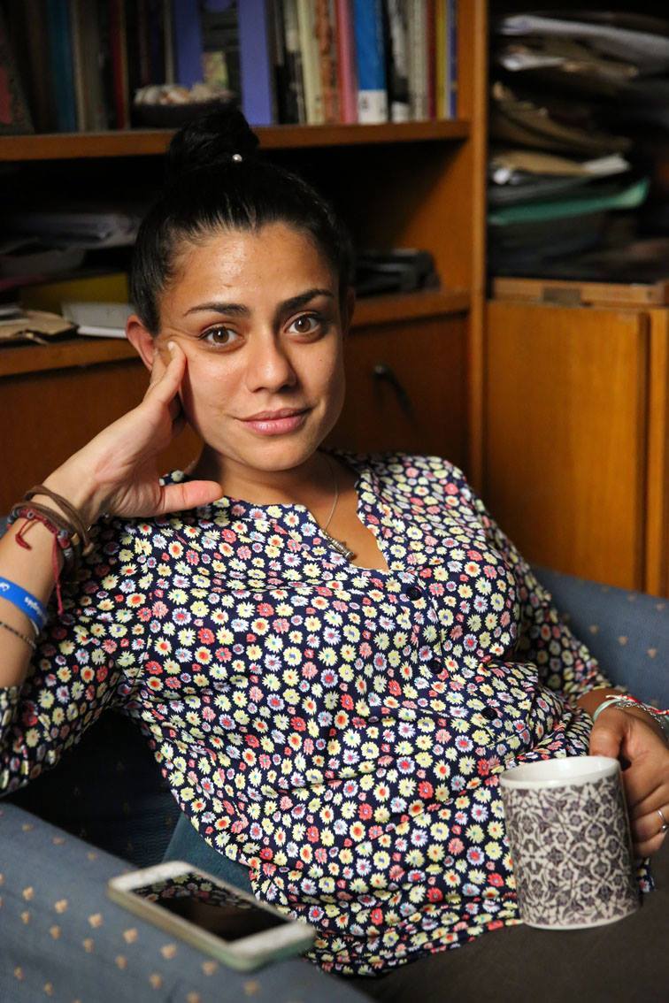 كارولين كامل