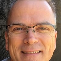 Martin  Singer