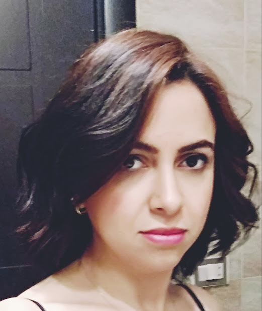 كاميليا حسين