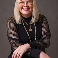 Suzanna Lynn