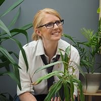 Suzanne Moss