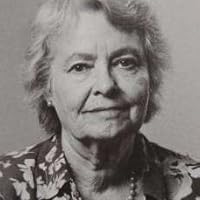 Bernadette Watts