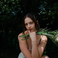 Dominique  Clarke