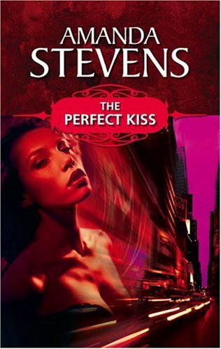 The Perfect Kiss (Mass Market Paperback)