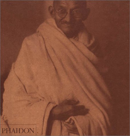 Gandhi: A Photo Biography (Hardcover)