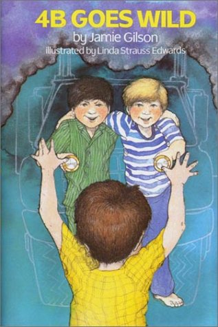 4B Goes Wild (Hobie Hanson, #2)