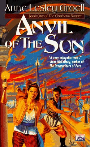 Capa do Livro Anvil of the Sun