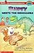 Fluffy Meets The Dinosaurs (Fluffy the Classroom Guinea Pig #10)