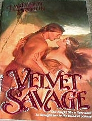 Velvet Savage (Mass Market Paperback)