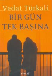 Bir Gün Tek Başına (Paperback)