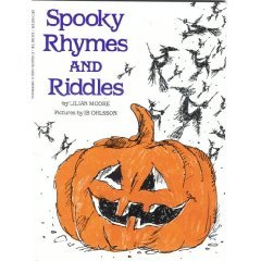 Spooky Rhymes and Riddles (Paperback)
