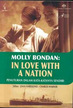 In Love with a Nation: Penuturan dalam Kata-Katanya Sendiri (Paperback)
