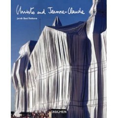Christo and Jeanne-Claude Wrapped Reichstag, Berlin 1971-1995 (English and German Edition)