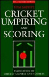 Tom Smith's Cricket Umpiring & Scoring (Paperback)