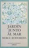 Jardín junto al mar