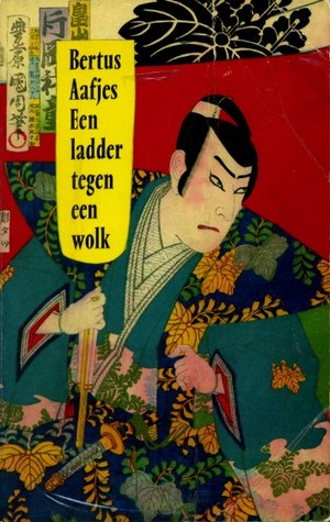 Een ladder tegen een wolk