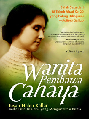 Wanita Pembawa Cahaya (Paperback)