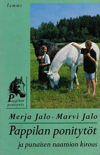 Pappilan ponitytöt ja punaisen naamion kirous (Hardcover)
