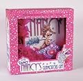 Fancy Nancy's Glamorous Gift: original Fancy Nancy book with feather boa