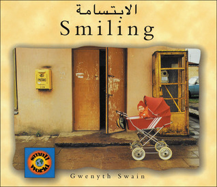 Smiling (English–Arabic) (Small World series)