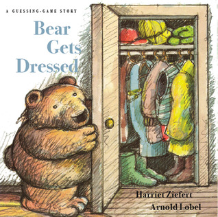 Bear Gets Dressed: A Guessing Game Story (Paperback)