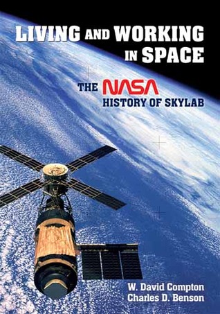 Living and Working in Space: The NASA History of Skylab (Dover Books on Astronomy)