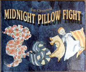 Midnight Pillow Fight (Hardcover)