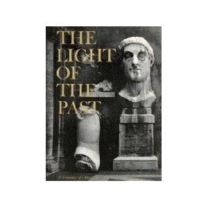 The Light of the Past: A Treasury of Horizon (Hardcover)