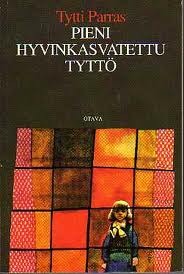 Pieni hyvinkasvatettu tyttö