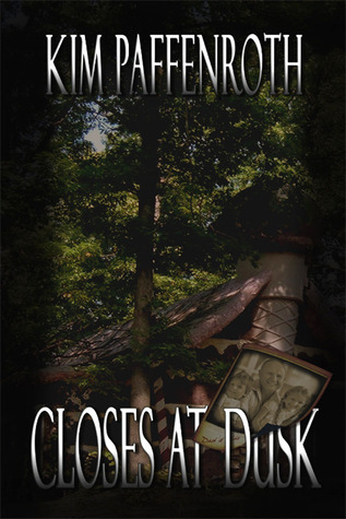 Closes at Dusk (Paperback)