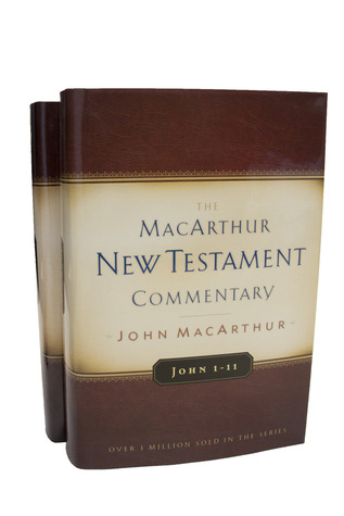 John Volumes 1  2 MacArthur New Testament Commentary Set
