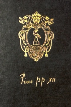 Crown of Glory: The Life of Pope Pius XII (Hardcover)