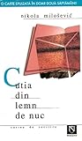 Cutia din lemn de nuc