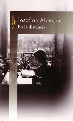 En la distancia (Paperback)