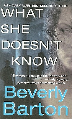 What She Doesn't Know (Mass Market Paperback)