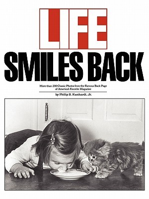 Life Smiles Back (Paperback)
