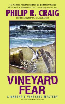 Vineyard Fear (Martha's Vineyard Mystery #4)