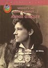 Annie Oakley (What's So Great About...?) (Robbie Readers) Annie Oakley (What's So Great About...?) (Robbie Readers)