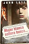 Mujer blanca solt...