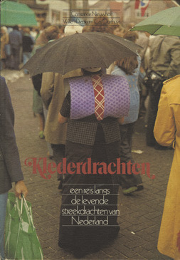 Klederdrachten: Een reis langs de levende streekdrachten van Nederland