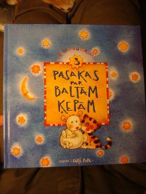 3 pasakas par baltām ķepām