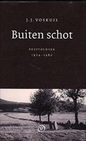 Buiten schot: Voettochten 1974-1982 (Hardcover)