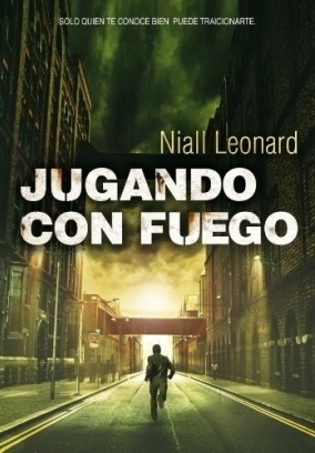 Jugando con fuego (Jugando con fuego, #1)