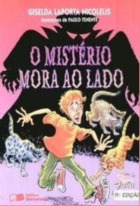 O mistério mora ao lado (Paperback)